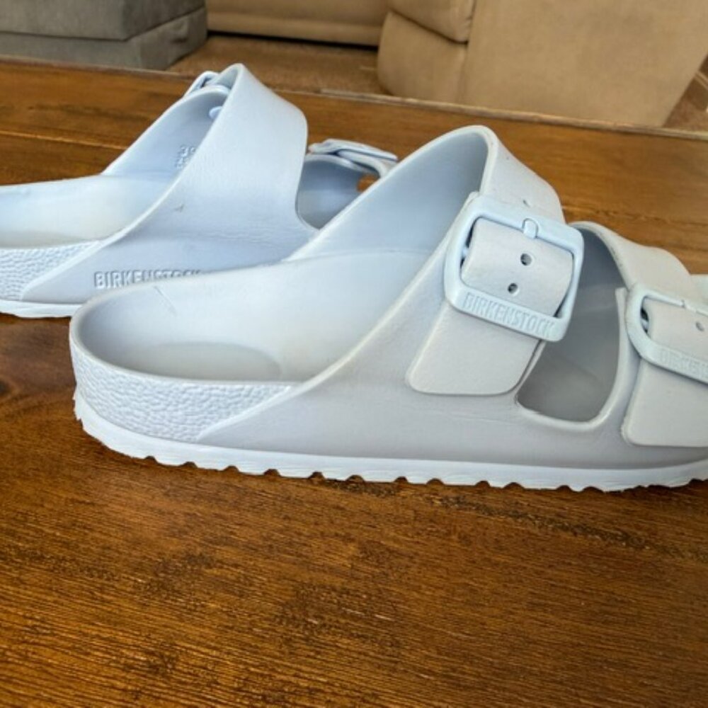 Blue Birkenstocks size 8 Waterproof - Picture 2 of 4